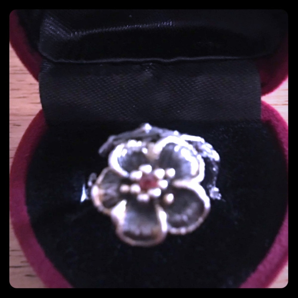 Flower ring size 7